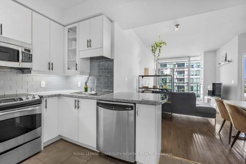 Photo 12 at 906 - 1910 Lake Shore Blvd Boulevard W, South Parkdale, Toronto