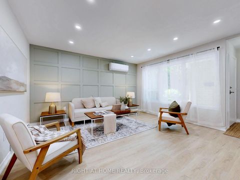 Photo 2 at 61 Plum Tree Way, Branson, Toronto