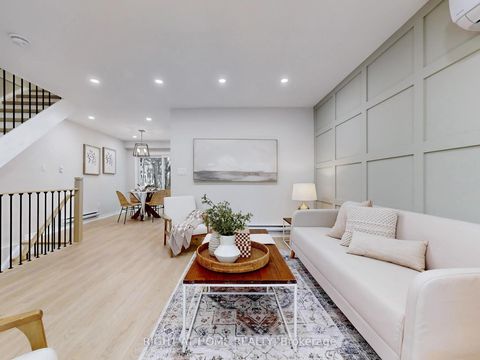 Photo 4 at 61 Plum Tree Way, Branson, Toronto