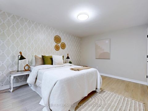 Photo 13 at 61 Plum Tree Way, Branson, Toronto