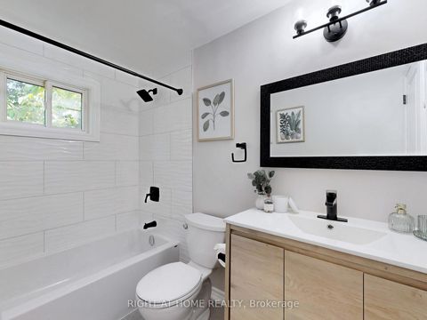 Photo 17 at 61 Plum Tree Way, Branson, Toronto
