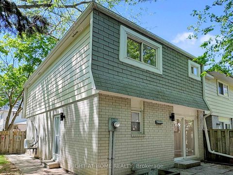 Photo 24 at 61 Plum Tree Way, Branson, Toronto