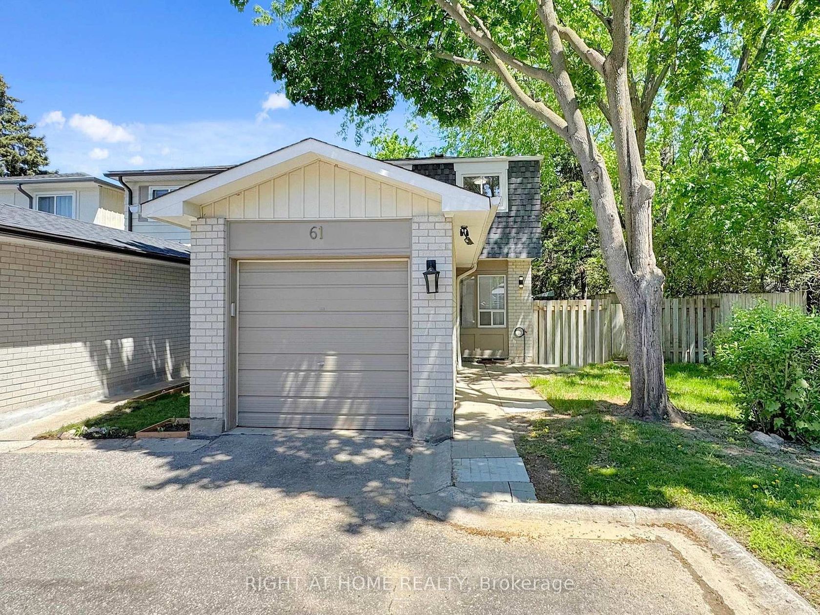 61 Plum Tree Way, Branson, Toronto 