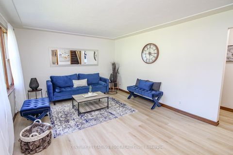 Photo 5 at 121 Northview Avenue, Blue Grass Meadows, Whitby