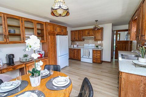 Photo 7 at 121 Northview Avenue, Blue Grass Meadows, Whitby