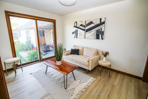 Photo 8 at 121 Northview Avenue, Blue Grass Meadows, Whitby