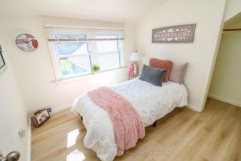Photo 12 at 121 Northview Avenue, Blue Grass Meadows, Whitby