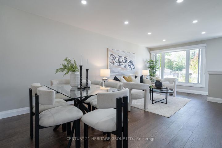 Photo 11 at 254 Demaine Crescent, Crosby, Richmond Hill