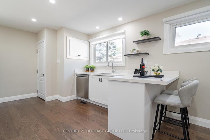 Photo 15 at 254 Demaine Crescent, Crosby, Richmond Hill