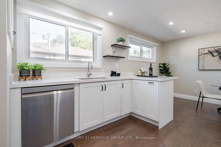 Photo 16 at 254 Demaine Crescent, Crosby, Richmond Hill