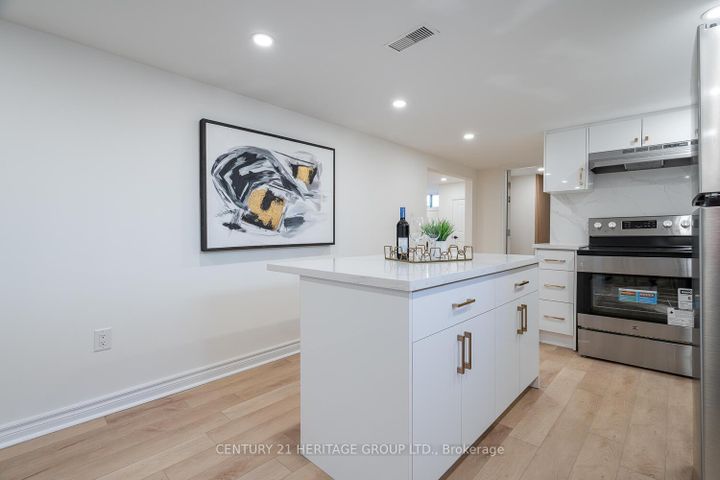 Photo 35 at 254 Demaine Crescent, Crosby, Richmond Hill