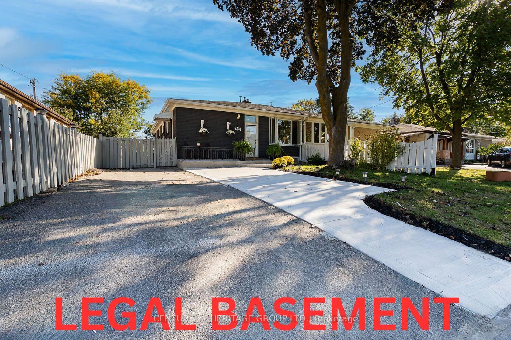 254 Demaine Crescent, Crosby, Richmond Hill 2