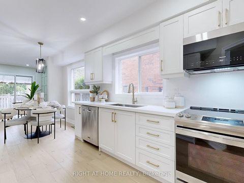 Photo 9 at 19 Indigo Street, Rouge Woods, Richmond Hill