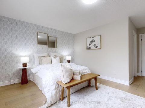 Photo 14 at 19 Indigo Street, Rouge Woods, Richmond Hill