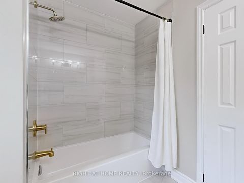 Photo 17 at 19 Indigo Street, Rouge Woods, Richmond Hill