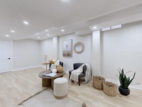 Photo 24 at 19 Indigo Street, Rouge Woods, Richmond Hill