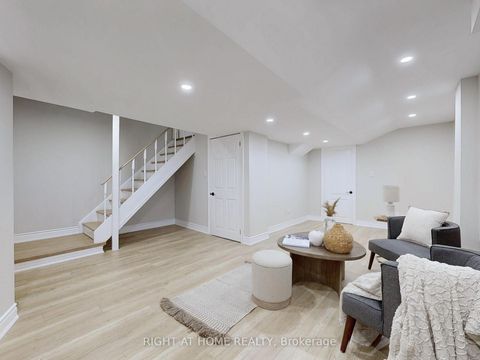 Photo 25 at 19 Indigo Street, Rouge Woods, Richmond Hill