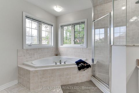 Photo 24 at 30 Conover Avenue, Bayview Northeast, Aurora