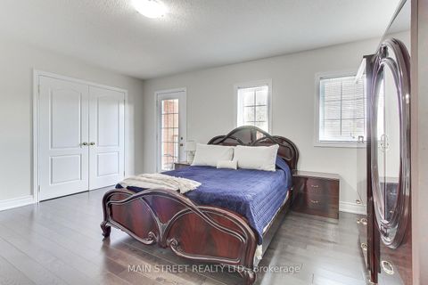 Photo 26 at 30 Conover Avenue, Bayview Northeast, Aurora