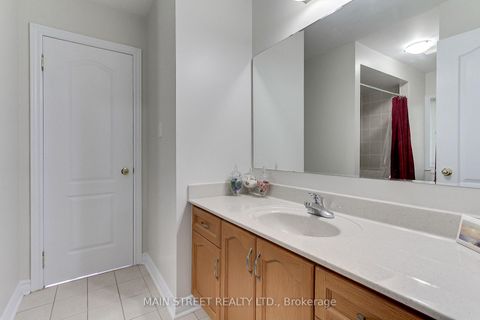 Photo 31 at 30 Conover Avenue, Bayview Northeast, Aurora