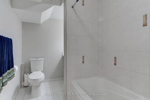 Photo 36 at 30 Conover Avenue, Bayview Northeast, Aurora