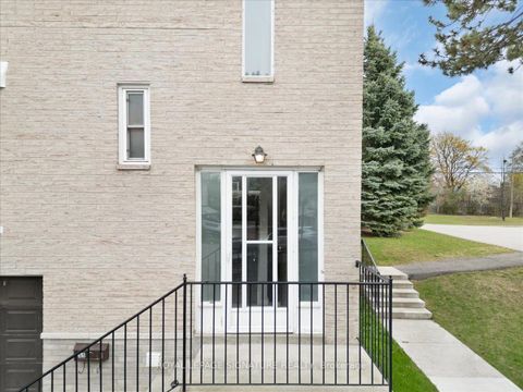Photo 2 at 11 - 2 Liszt Gate, Hillcrest Village, Toronto
