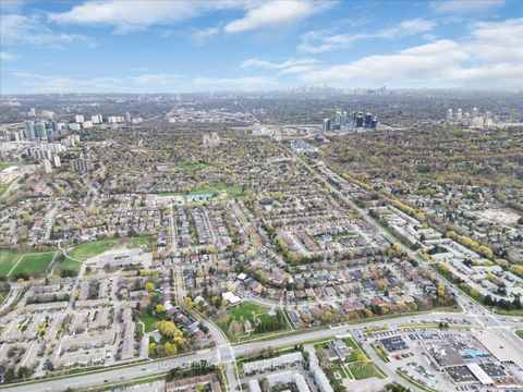 Photo 30 at 11 - 2 Liszt Gate, Hillcrest Village, Toronto