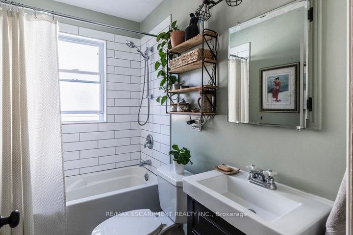 Photo 10 at 80 East 39th Street, Raleigh, Hamilton