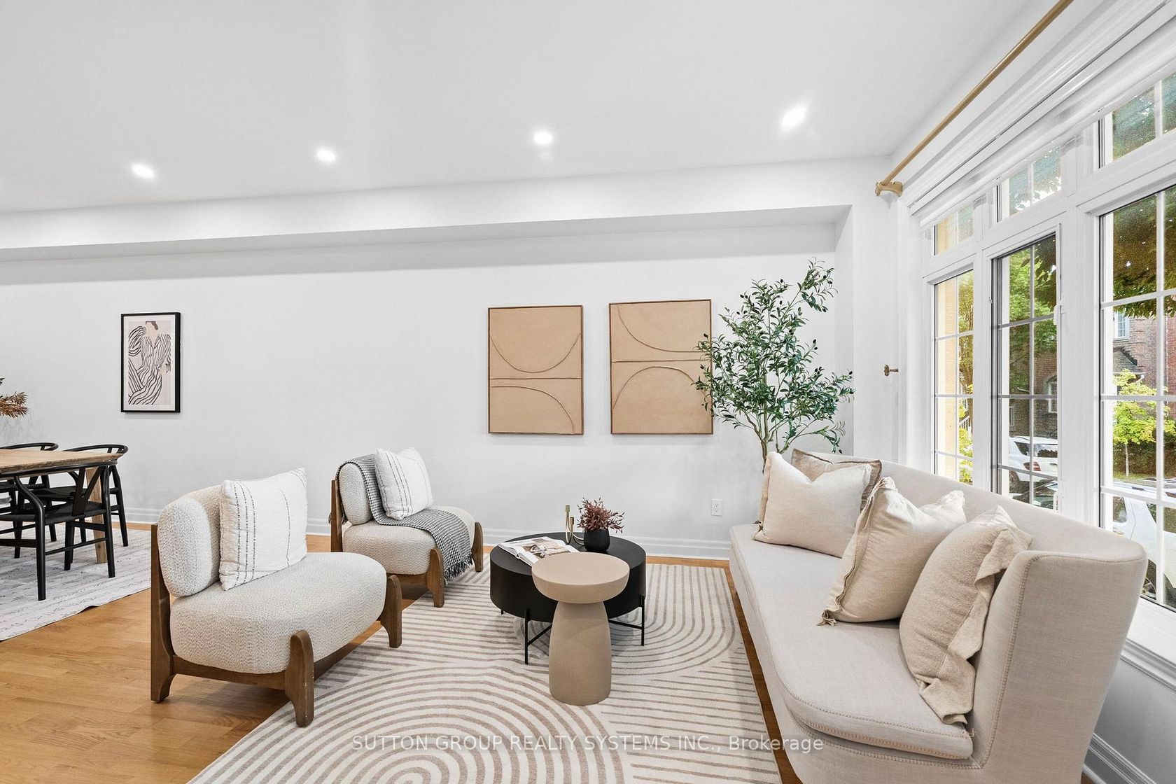 45 Algarve Crescent, Pellam Park, Toronto by Loree Meneguzzi Real Estate 45 Algarve Crescent, Pellam Park, Toronto