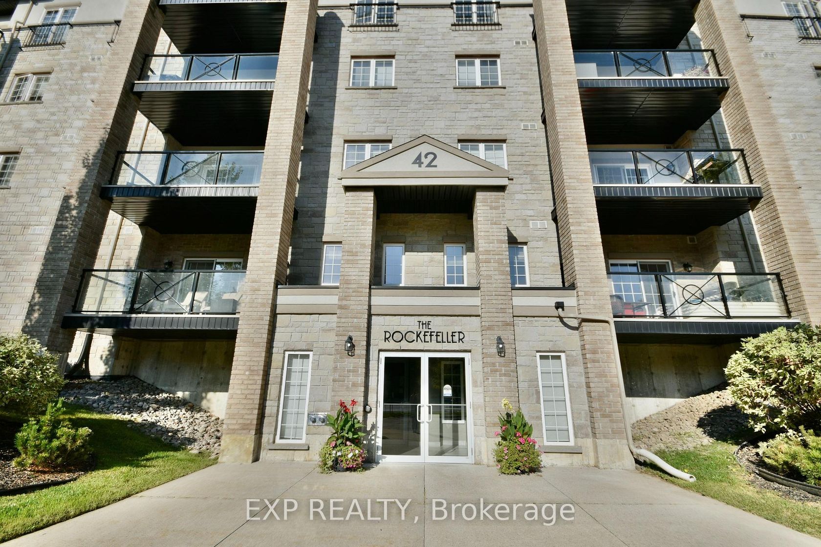 101 - 42 Ferndale Drive S, Ardagh, Barrie photo 7 101 - 42 Ferndale Drive S, Ardagh, Barrie photo 7