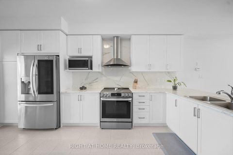 Photo 10 at 55 Delano Way, Woodland Hill, Newmarket