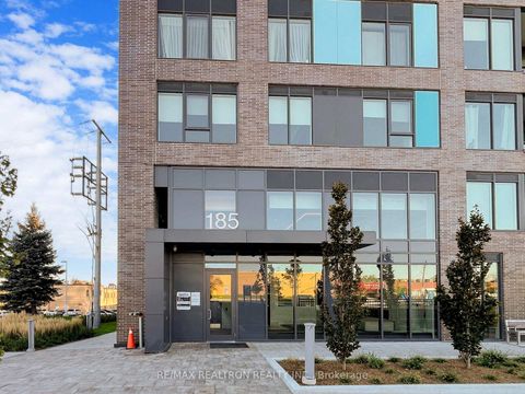 Photo 1 at 415 - 185 Deerfield Road, Central Newmarket, Newmarket