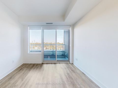 Photo 3 at 415 - 185 Deerfield Road, Central Newmarket, Newmarket Photo 3 at 415 - 185 Deerfield Road, Central Newmarket, Newmarket