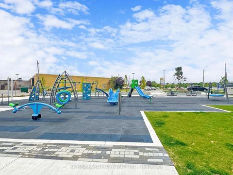 Photo 21 at 415 - 185 Deerfield Road, Central Newmarket, Newmarket