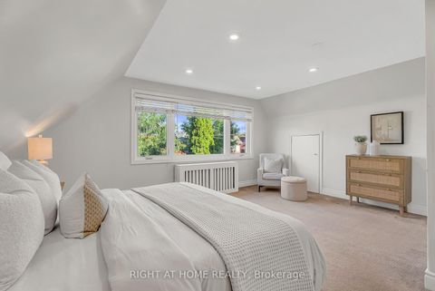 Photo 18 at 232 Sixth Street, New Toronto, Toronto