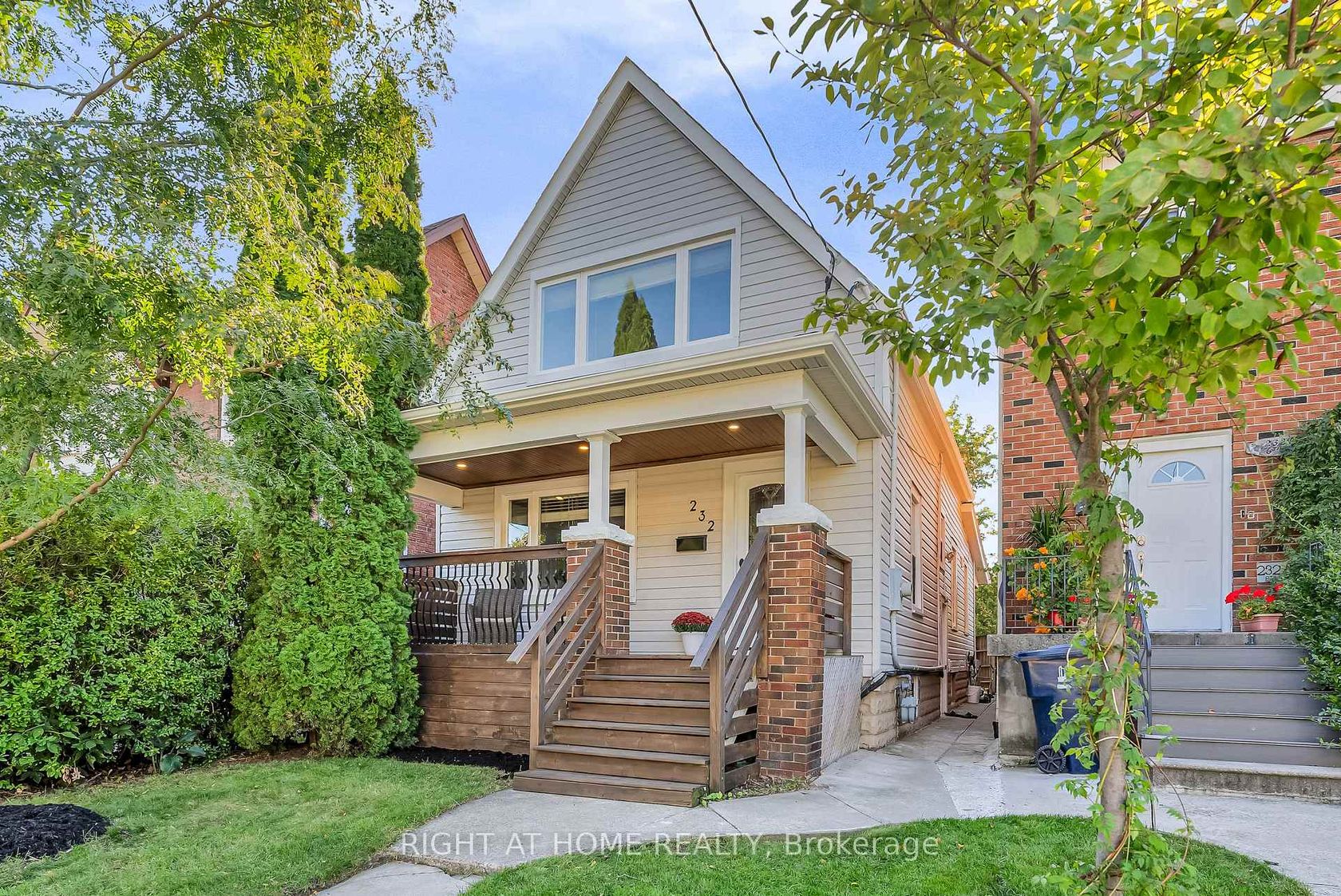 232 Sixth Street, New Toronto, Toronto 