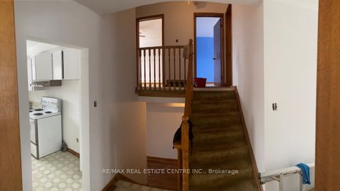 Photo 7 at 462 Scarsdale Crescent, WO West, Oakville