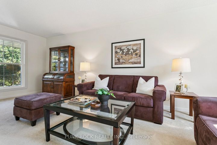 Photo 9 at 4161 Claypine Rise, Rathwood, Mississauga