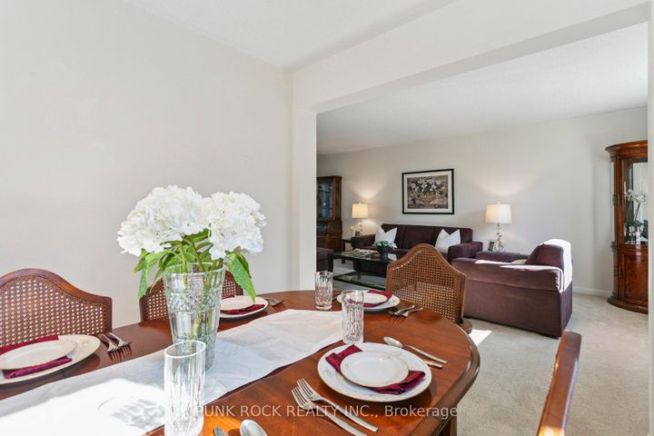 Photo 11 at 4161 Claypine Rise, Rathwood, Mississauga
