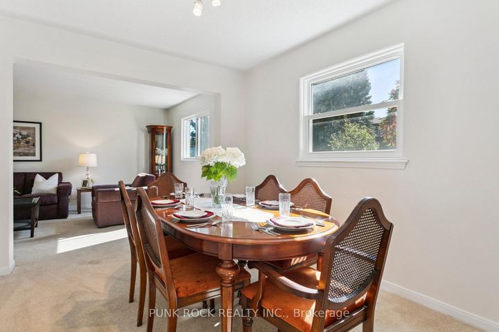 Photo 12 at 4161 Claypine Rise, Rathwood, Mississauga