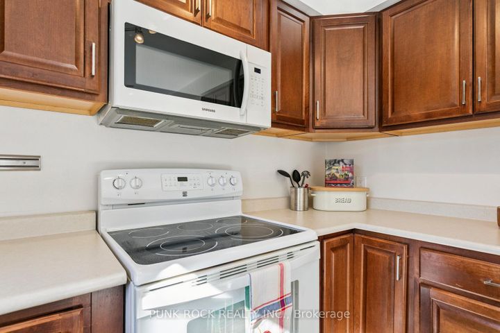 Photo 18 at 4161 Claypine Rise, Rathwood, Mississauga