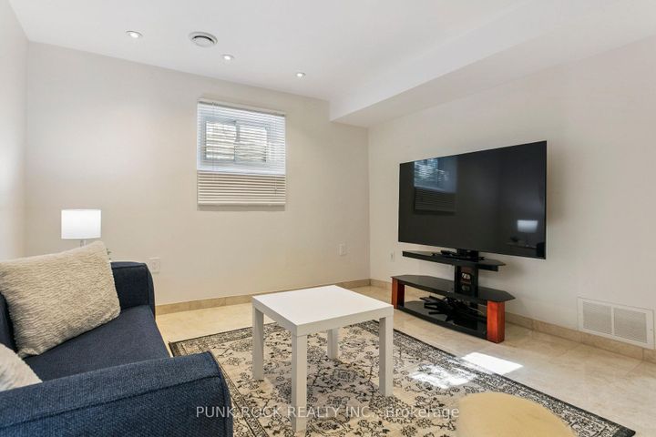 Photo 36 at 4161 Claypine Rise, Rathwood, Mississauga