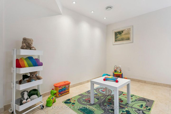 Photo 37 at 4161 Claypine Rise, Rathwood, Mississauga