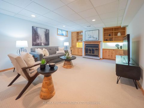 Photo 24 at 34 Guernsey Drive, Etobicoke West Mall, Toronto