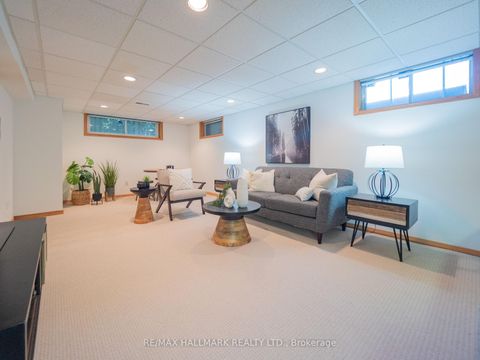 Photo 27 at 34 Guernsey Drive, Etobicoke West Mall, Toronto