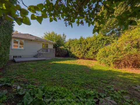 Photo 38 at 34 Guernsey Drive, Etobicoke West Mall, Toronto