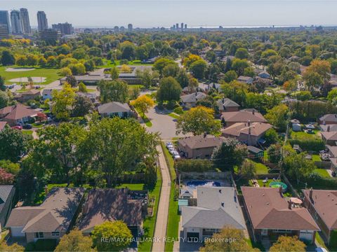 Photo 39 at 34 Guernsey Drive, Etobicoke West Mall, Toronto