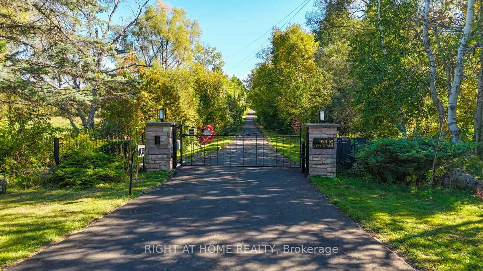 15415 Jane Street, Rural King, King 