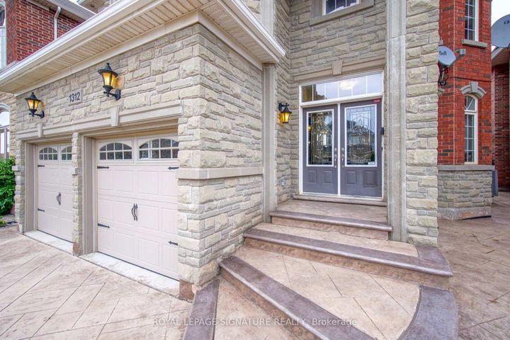 Photo 2 at 1312 Kestell Boulevard, JC Joshua Creek, Oakville