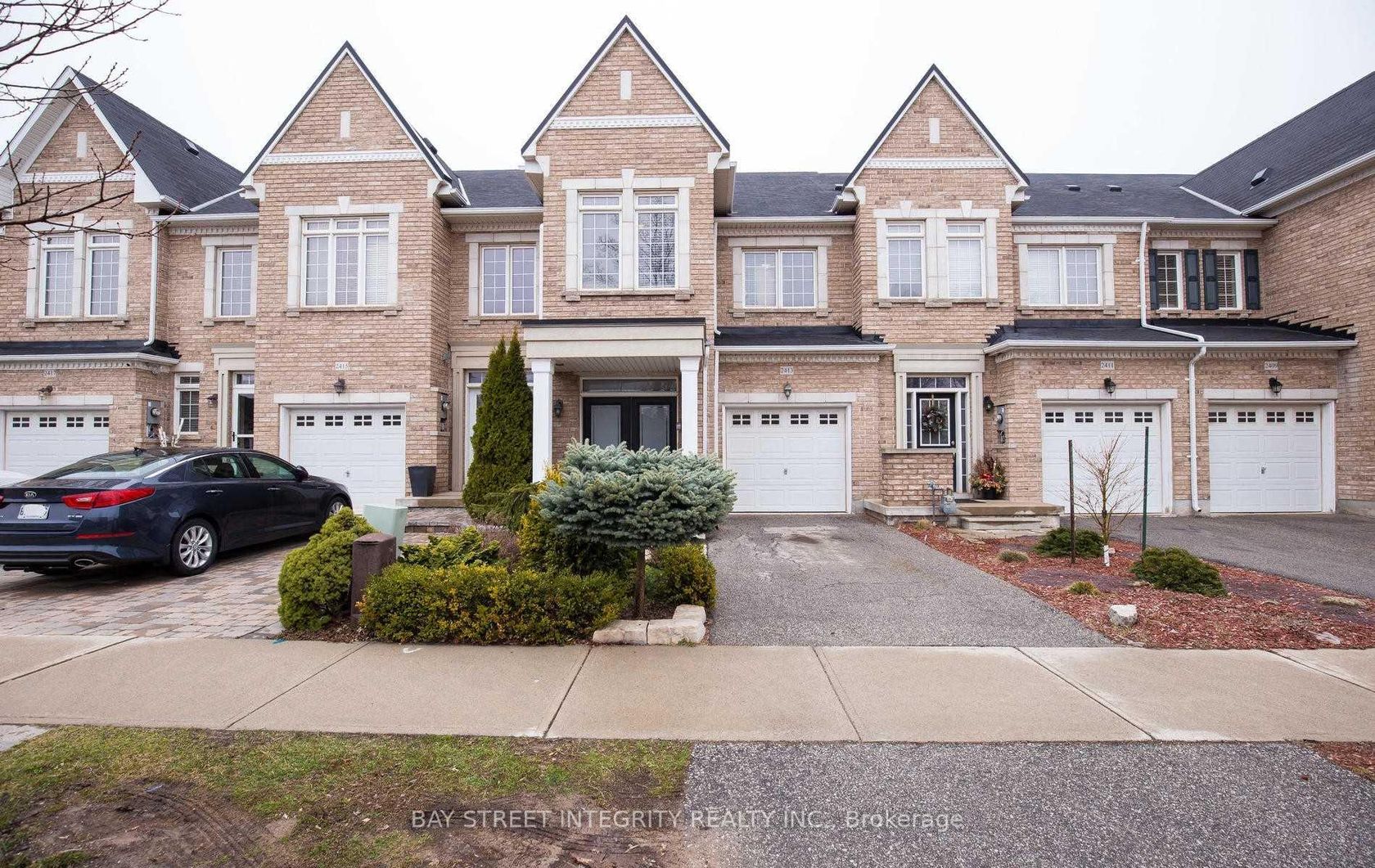 2413 Grand Oak Trail, WM Westmount, Oakville 2